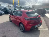 Usata Peugeot 208 Active 75 CV (55 kW) 2020 Rosso metallizzato Utilitaria