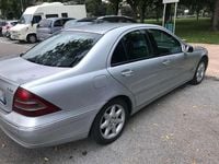 Usata Mercedes C220 Elegance 143 CV (105 kW) 2004 Berlina