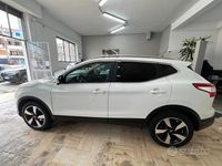 Usata Nissan Qashqai Tekna 110 CV (80 kW) 2017 Bianco SUV