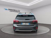Usata Ford Focus Active 125 CV (91 kW) 2022 Grigio metallizzato Berlina