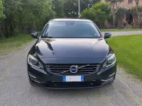 Usata Volvo V60 215 CV (158 kW) 2015 Grigio Station wagon