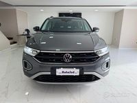 Usata VW T-Roc Life 150 CV (110 kW) 2022 Gray SUV