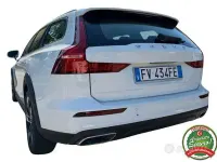 Usata Volvo V60 CC Pro 190 CV (139 kW) 2019 Bianco Station wagon