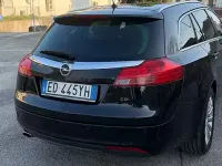 Usata Opel Insignia 160 CV (117 kW) 2010 Nero Station wagon