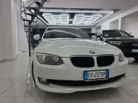 Usata BMW 320 150 CV (110 kW) 2011 Bianca Berlina