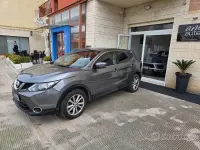 Usata Nissan Qashqai Tekna 110 CV (80 kW) 2016 Grigio SUV