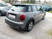 Usado Mini Cooper 136 HP (100 kW) 2022 Cinzento Citadino