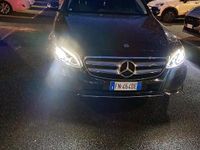 Usata Mercedes E220 194 CV (142 kW) 2018 Nero Berlina
