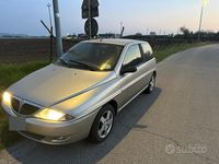 Usata Lancia Ypsilon 60 CV (44 kW) 2001 Grigio Utilitaria