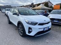 Usata Kia Stonic 101 CV (74 kW) 2019 Bianco SUV