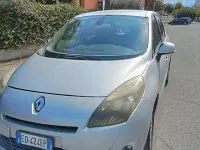 Usata Renault Scénic III Luxe 131 CV (96 kW) 2010 Grigio Monovolume