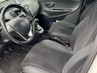 Usata Lancia Ypsilon Platinum 69 CV (50 kW) 2012 Utilitaria