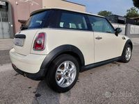 Usata Mini ONE 75 CV (55 kW) 2010 Bianco Utilitaria