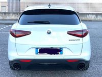 Usata Alfa Romeo Stelvio Business 160 CV (117 kW) 2021 Bianco SUV