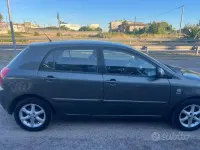 Usata Toyota Corolla 97 CV (71 kW) 2004 Grigio Berlina