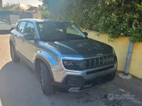 Usata Jeep Avenger 101 CV (74 kW) 2024 Grigio SUV