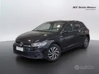 Usata VW Polo Life 95 CV (69 kW) 2023 Nero Utilitaria