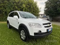 Usata Chevrolet Captiva LS 150 CV (110 kW) 2008 Bianco SUV