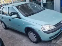 Usata Opel Corsa Club 75 CV (55 kW) 2002 Verde Utilitaria