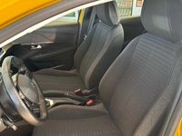 Usata Peugeot 208 Active 100 CV (73 kW) 2023 Giallo Utilitaria