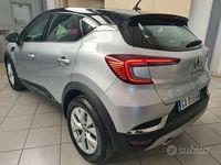 Usata Renault Captur Intens 101 CV (74 kW) 2020 Argento SUV