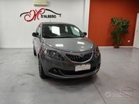 Usata Lancia Ypsilon Gold 70 CV (51 kW) 2023 Grigio Utilitaria