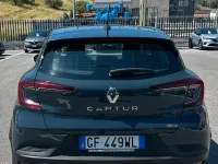 Usata Renault Captur Zen 101 CV (74 kW) 2021 Grigio SUV