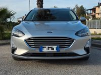 Usata Ford Focus Titanium 120 CV (88 kW) 2019 Grigio Station wagon