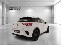Usata VW T-Roc R-line 150 CV (110 kW) 2022 Bianco SUV