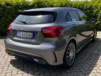 Usata Mercedes A180 Premium 109 CV (80 kW) 2017 Grigio Utilitaria
