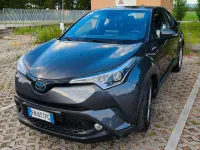 Usata Toyota C-HR Active 98 CV (72 kW) 2018 Grigio SUV