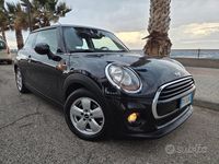 Usata Mini Cooper D 116 CV (85 kW) 2015 Nero Utilitaria