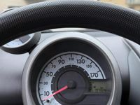 Usata Peugeot 107 68 CV (50 kW) 2009 Rosso Utilitaria