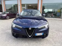 Usata Alfa Romeo Stelvio Executive 210 CV (154 kW) 2017 Blu SUV