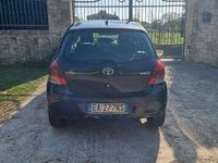 Usata Toyota Yaris 65 CV (47 kW) 2010 Utilitaria