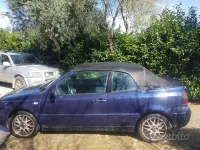 Usata VW Golf Cabriolet 116 CV (85 kW) 2000 Blu Cabrio