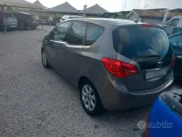 Usata Opel Meriva Cosmo 110 CV (80 kW) 2011 Grigio Monovolume