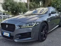 Usata Jaguar XE R-Sport 179 CV (131 kW) 2019 Grigio Berlina