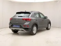 Usata VW T-Roc Life 150 CV (110 kW) 2025 Grigio SUV
