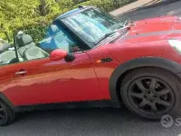 Usata Mini Cooper Cabriolet 116 CV (85 kW) 2008 Rosso Cabrio