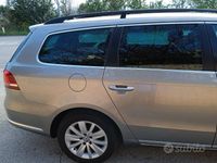 Usata VW Passat 150 CV (110 kW) 2014 Grigio Station wagon