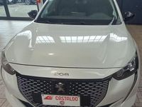 Usata Peugeot e-208 Allure 100 kW (136 CV) 2022 Bianco Utilitaria
