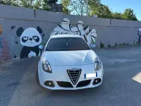 Usata Alfa Romeo Giulietta Progression 170 CV (125 kW) 2010 Bianco Utilitaria
