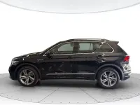 Usata VW Tiguan R-line 150 CV (110 kW) 2022 Nero metallizzato SUV