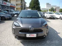 Usata Toyota Yaris Cross Business Edition 92 CV (67 kW) 2024 Grigio scuro SUV