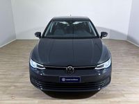 Usata VW Golf VIII Life 116 CV (85 kW) 2023 Grigio urano Utilitaria