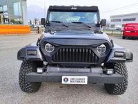 Usata Jeep Wrangler 118 CV (86 kW) 1997 Nero SUV