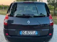 Usata Renault Scénic II Dynamique 106 CV (77 kW) 2006 Bluazzurro Monovolume