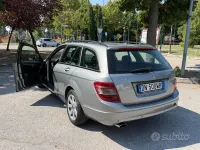 Usata Mercedes C220 Avantgarde 170 CV (125 kW) 2008 Grigio Station wagon
