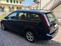 Usata Ford Focus 109 CV (80 kW) 2010 Nero Station wagon